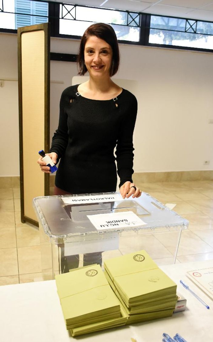 İtalya’da referandum için oy verme işlemi başladı