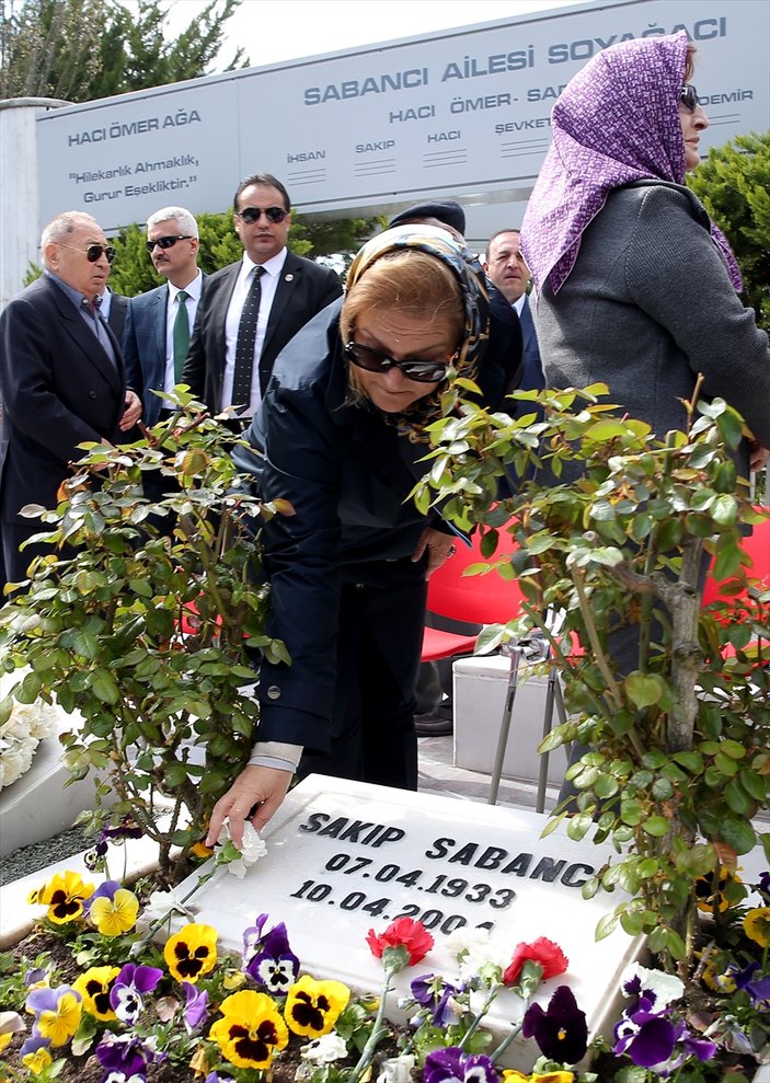 Sakıp Sabancı vefatının 13. yıl dönümünde anıldı