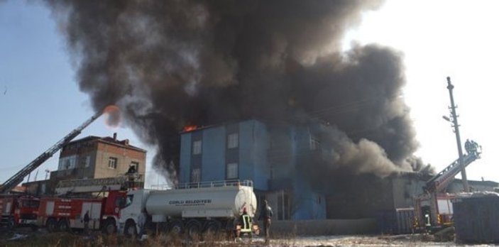 Tekirdağ Çerkezköy'de tekstil fabrikasında patlama