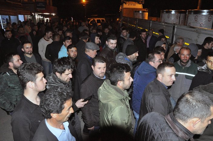 Zonguldak'ta vatandaşlar yol kapatma eylemi yaptı