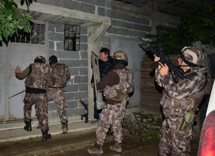 Adana'da terör operasyonu: 13 gözaltı