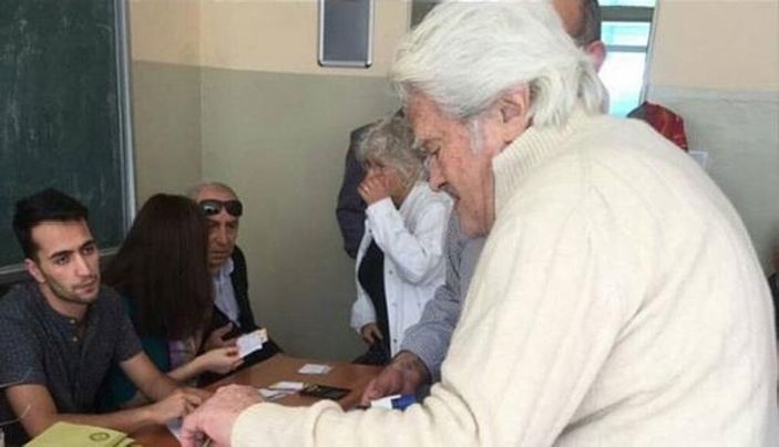 Ünlüler sandık başında