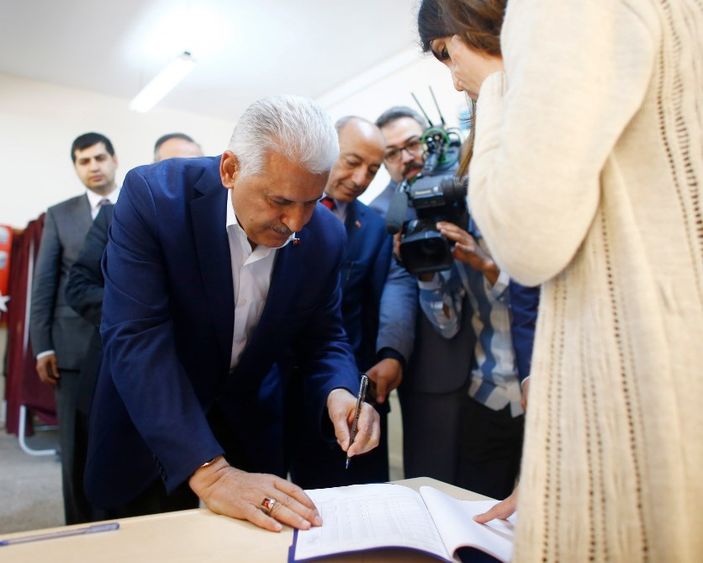 Başbakan Yıldırım oyunu kullandı