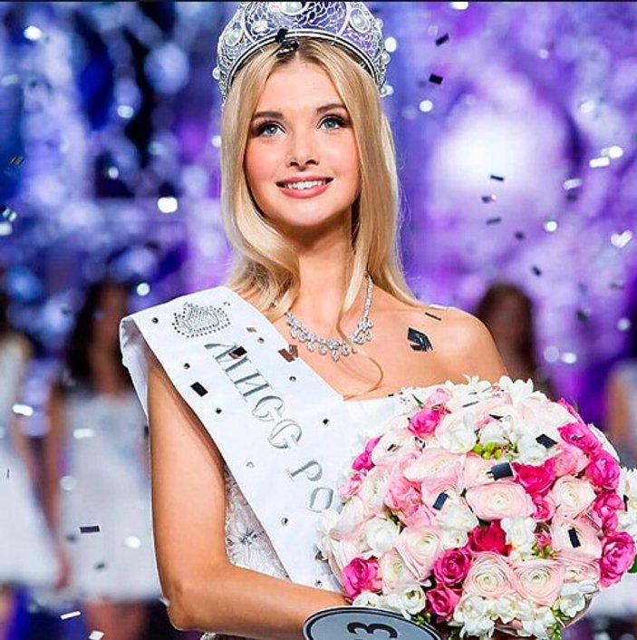 Rusya'nın en güzel kızı seçildi