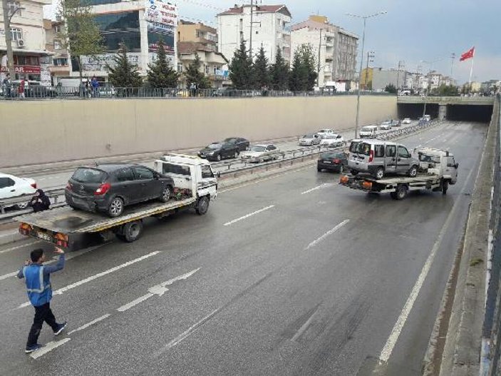 Kocaeli'de zincirleme kaza: 2 yaralı