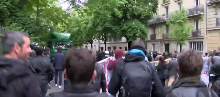 Fransa'da Le Pen karşıtı protestolar sürüyor