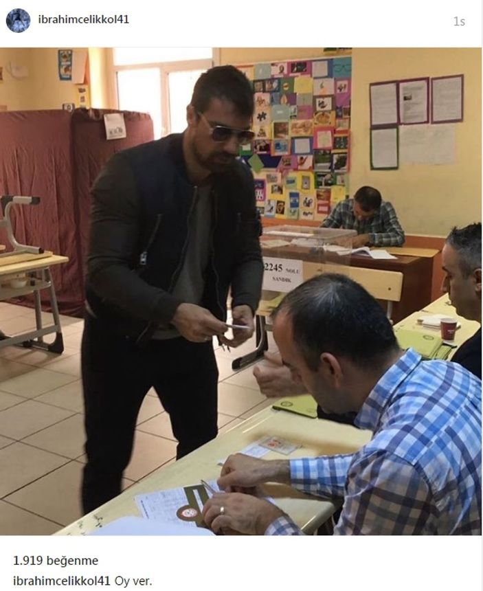 Ünlüler sandık başında