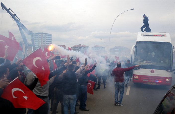 Ankara'da Cumhurbaşkanı'na coşkulu karşılama