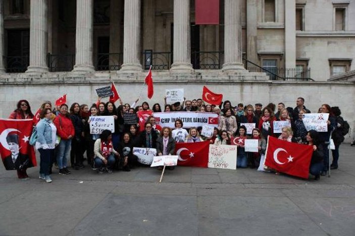 İngiltere’de CHP'lilerden referandum protestosu