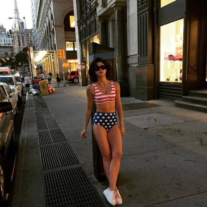 Nesrin Cavadzade sosyal medyaya geri döndü