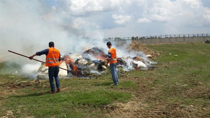 Diyarbakır'da 30 ton uyuşturucu madde yakıldı