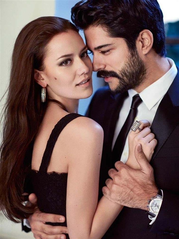 Özcan Deniz, Fahriye Evcen'in fotoğrafını beğendi