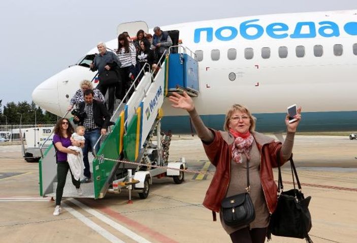 Alanya'da Rus turistlere özel karşılama