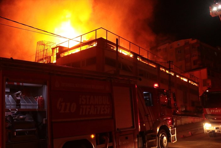 Sancaktepe'de fabrika yangını