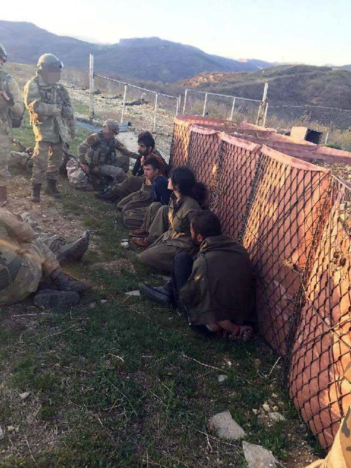Tunceli'de 4 PKK'lı teslim oldu