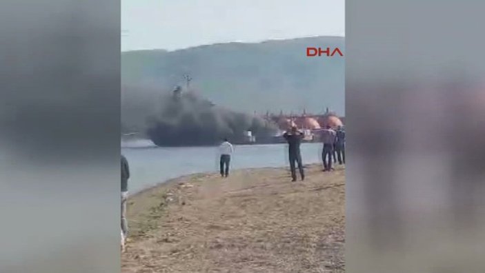 Kocaeli Körfezi'nde LPG yüklü tankerde yangın