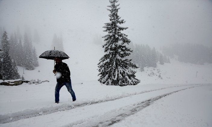 Saraybosna'da kar yağışı