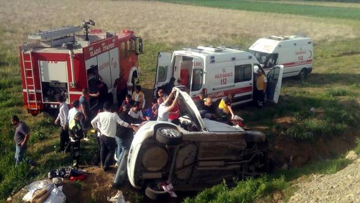 Elazığ'da kaza: 2 ölü, 3 yaralı
