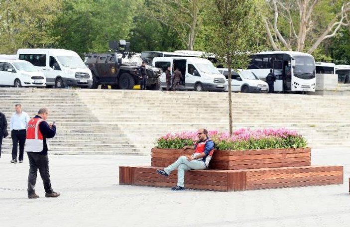 Taksim Meydanı polislere kaldı