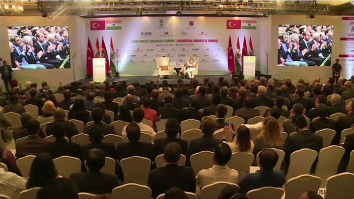 Cumhurbaşkanı Hindistan'da iş adamlarına konuştu