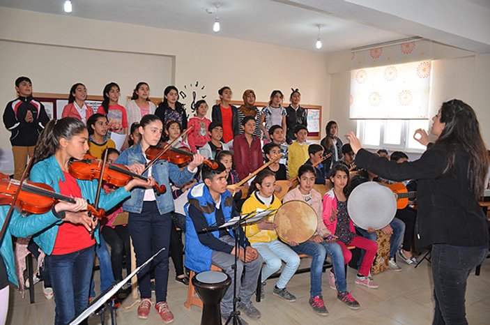 Türkiye 'köy orkestrasına' sahip çıktı