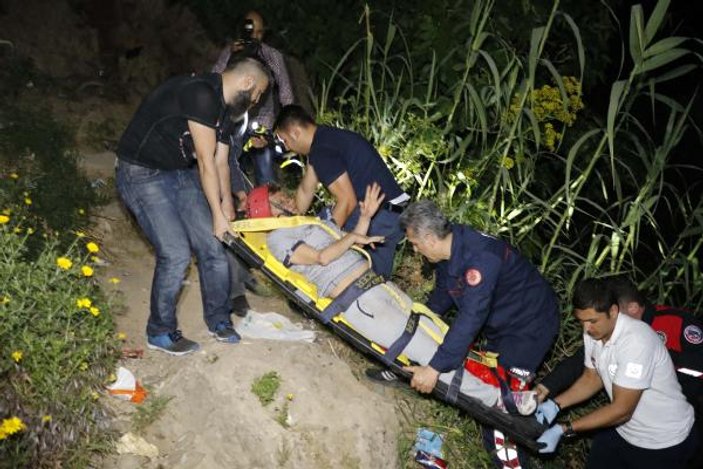 Antalya'da falezlerden düşen alkollü kadın kurtarıldı