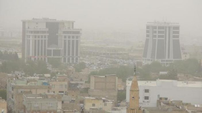 Şanlıurfa’yı toz bulutu kapladı