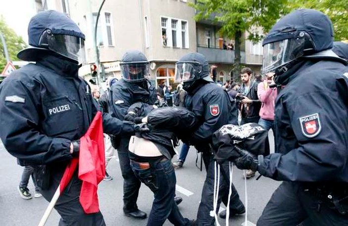 Almanya'da 1 Mayıs gösterilerinde olaylar çıktı