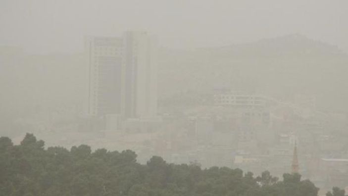 Şanlıurfa’yı toz bulutu kapladı