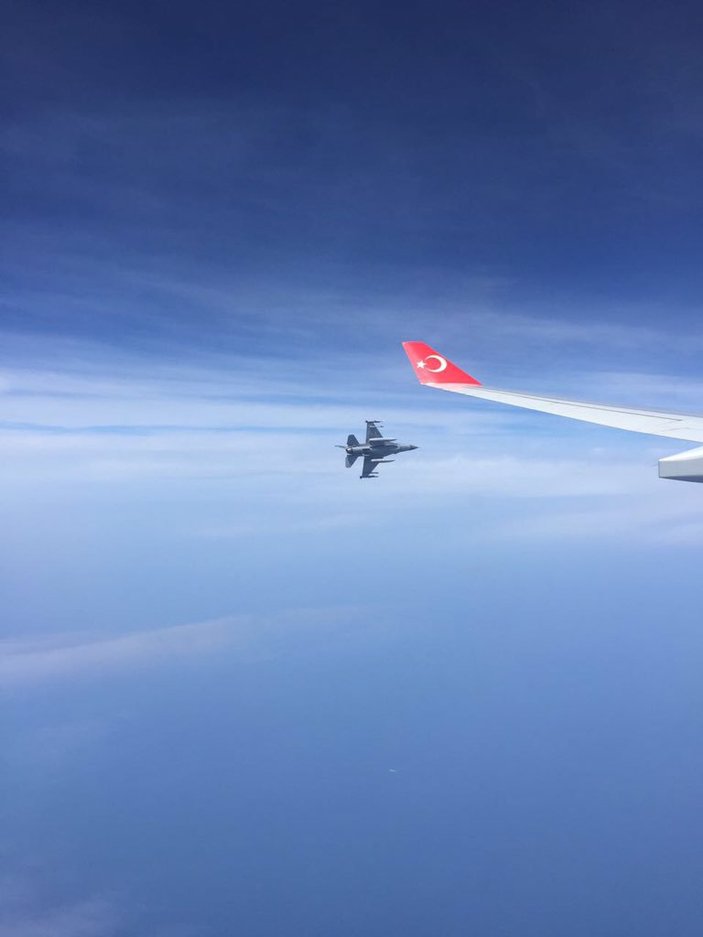 Cumhurbaşkanı'nın uçağına F-16'lar eşlik etti