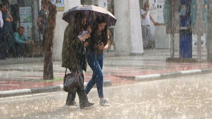 Meteoroloji'den İstanbul'a yağış uyarısı