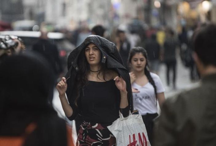 İstanbul'da aralıklı sağanak yağmur