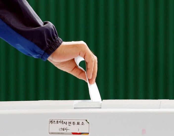 Güney Kore'deki erken seçim sonuçlanıyor
