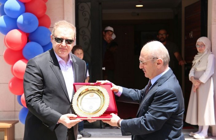 Erdoğan Bayraktar'dan memkeletine vefa