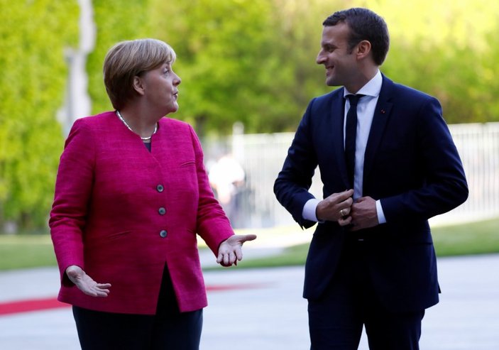 Merkel, Macron'la görüştü