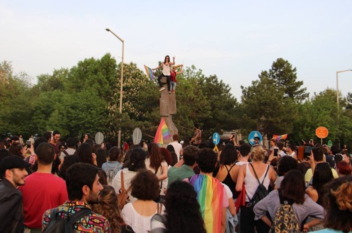 ODTÜ'de LGBT yürüyüşü