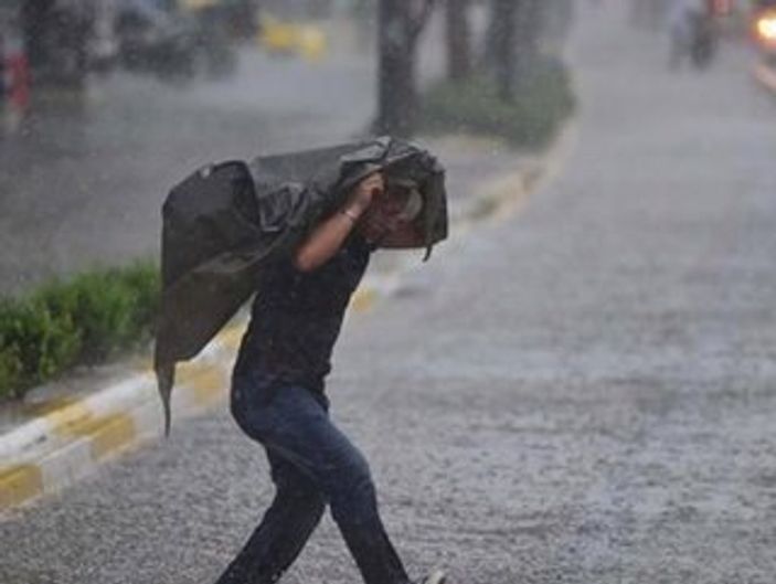 Hafta sonu İstanbul'da gök gürültülü yağış var