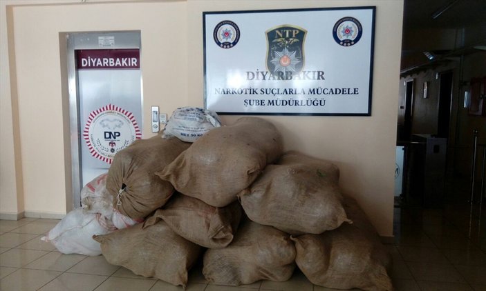 Diyarbakır'da 416 kilogram esrar ele geçirildi