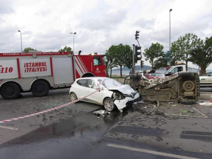Kartal'da trafik kazası: 6 yaralı