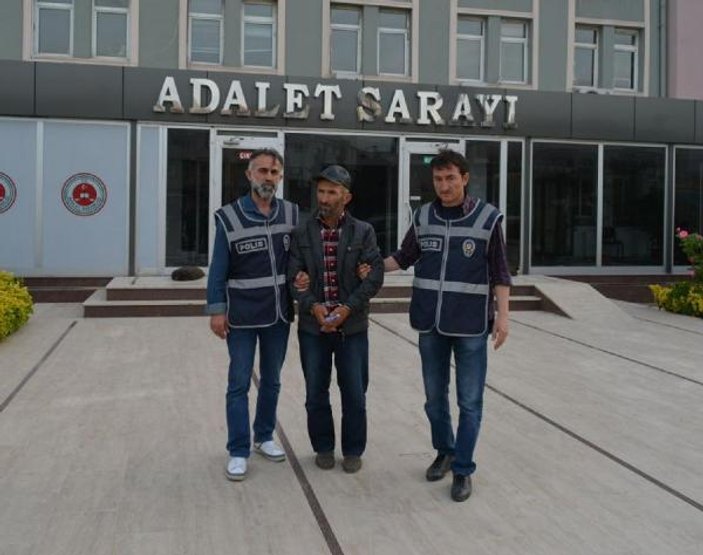 Balıkesir'de sürüdeki koyunları satan çoban tutuklandı