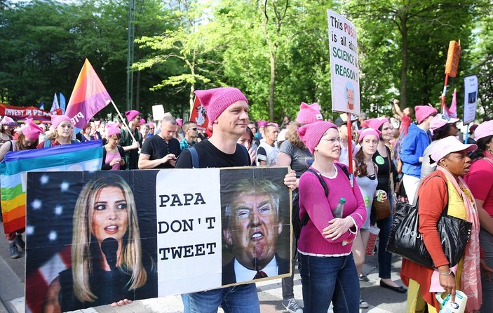 Brüksel'de Trump'a yoğun protesto
