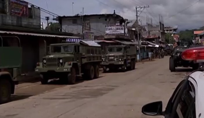 Filipinler'de çatışmalar sürüyor