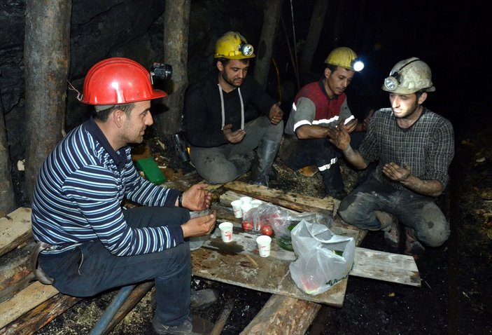 Maden işçilerinin ilk sahuru