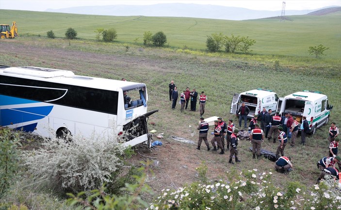 Ankara'da yolcu otobüsü kazası