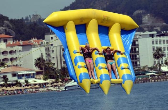 Marmaris sahilleri turistlere kaldı