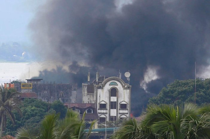 Filipinler'de DEAŞ terörü şiddetlendi