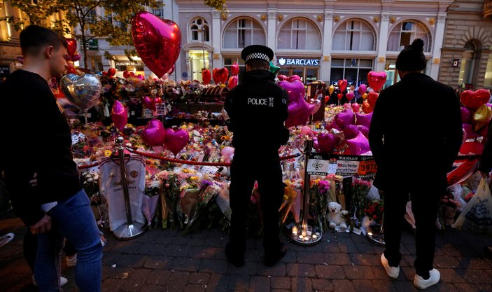 İngiltere'de terör sempatizanları terörü protesto etti
