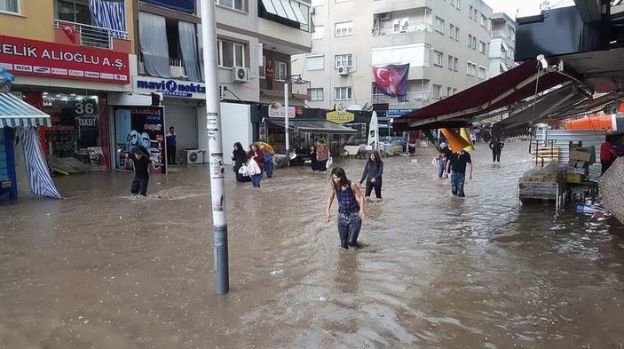 İzmir'de kaos