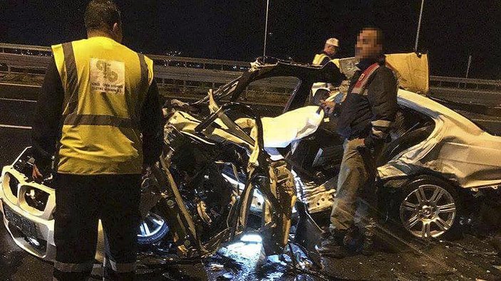 İzmir'de aynı yerde iki kaza: 3 ölü