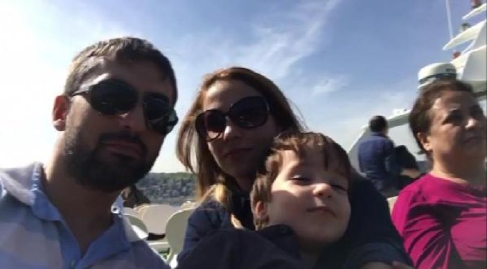 Şehit Yüzbaşı Şener'in ailesi ile birlikte son fotoğrafı